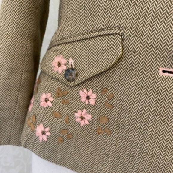 American Eagle Tweed Ribbon Embroidery Jacket Size Medium - Picture 3 of 6
